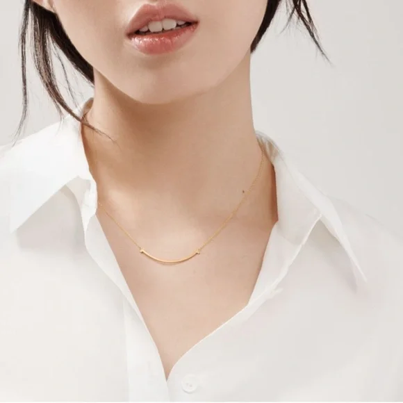 Tiffany & Co. T Smile Yellow Gold Necklace Small with Box - Picture 14 of 14